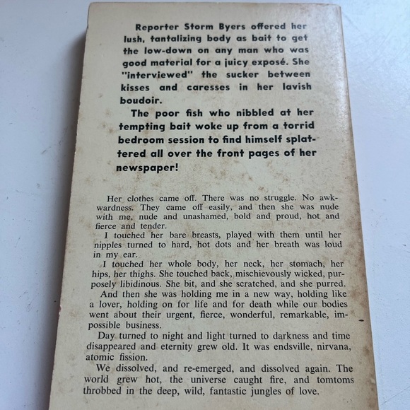 Vintage 'Female Peeping Tom' Paperback by bill adams - Picture 3 of 3